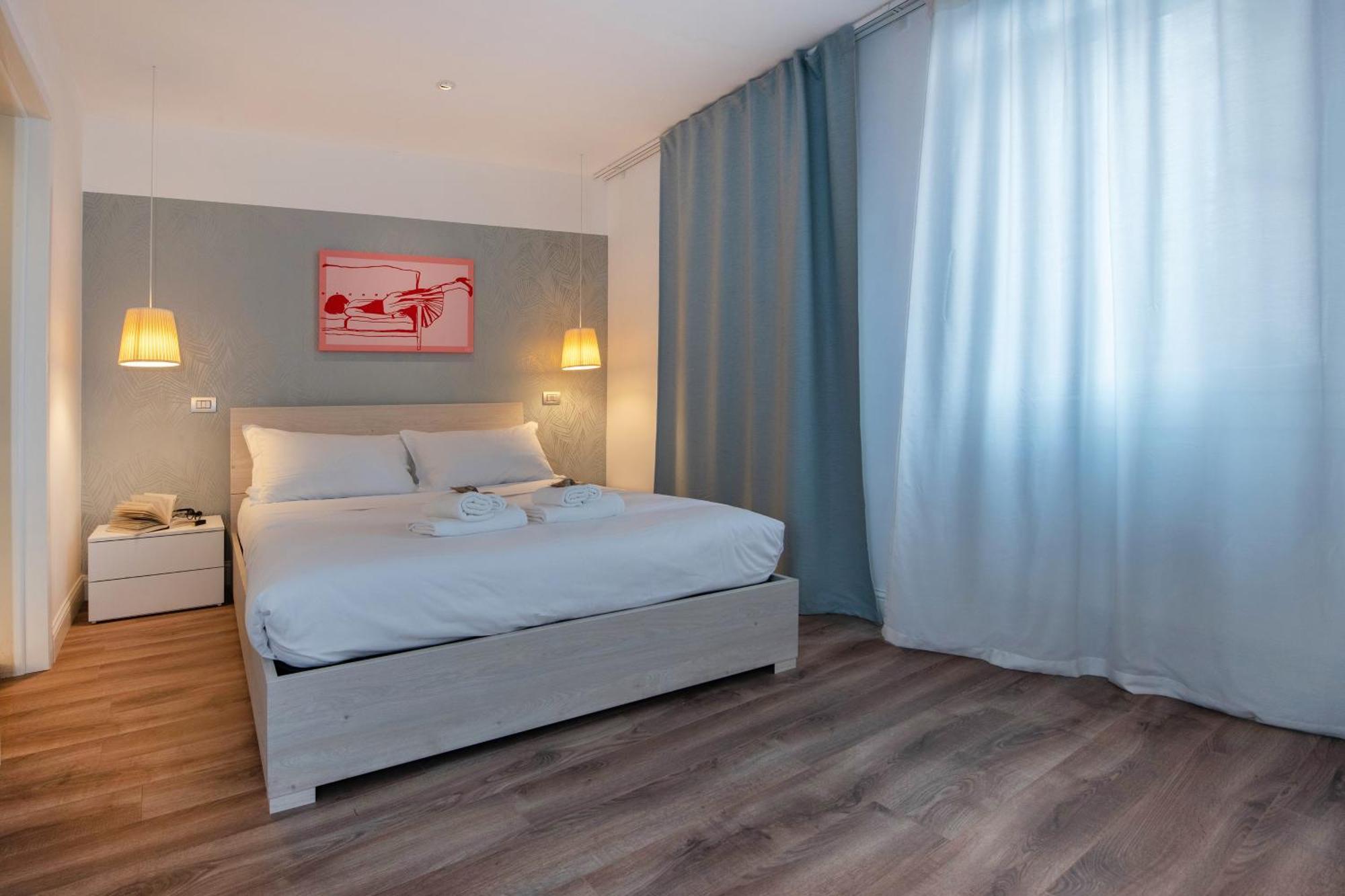 Colosseum View Accomodation Рим Экстерьер фото