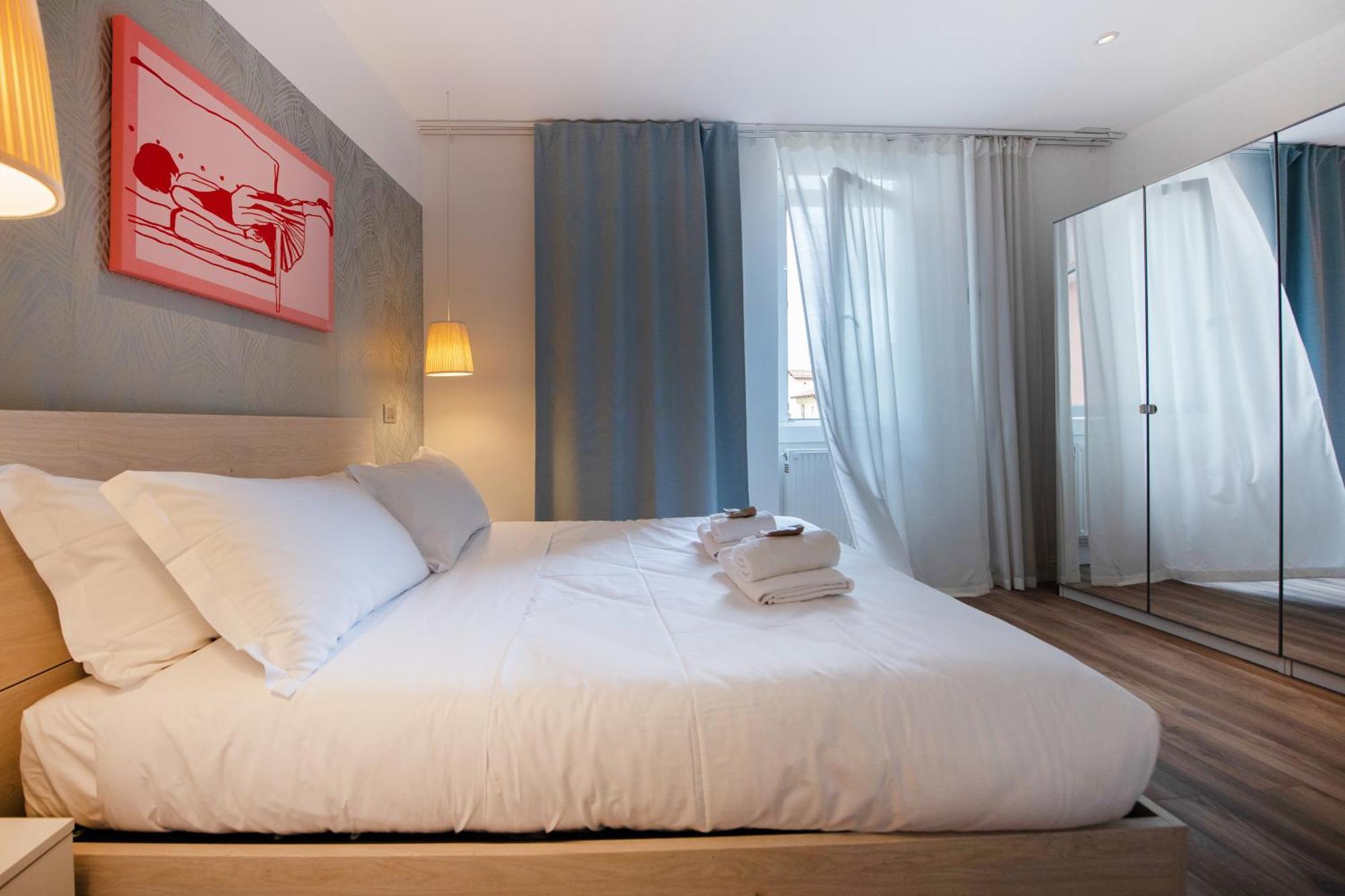 Colosseum View Accomodation Рим Экстерьер фото