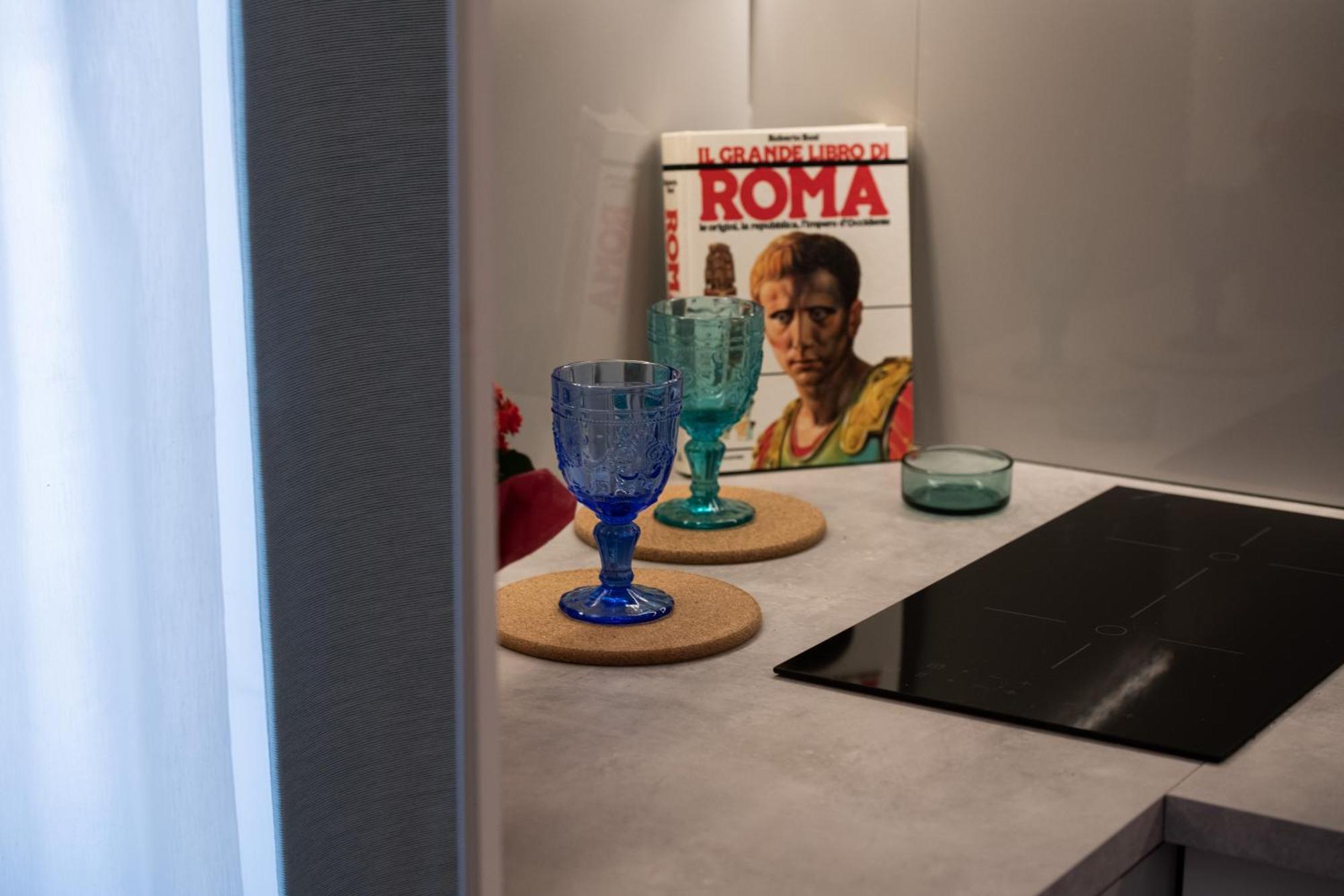 Colosseum View Accomodation Рим Экстерьер фото